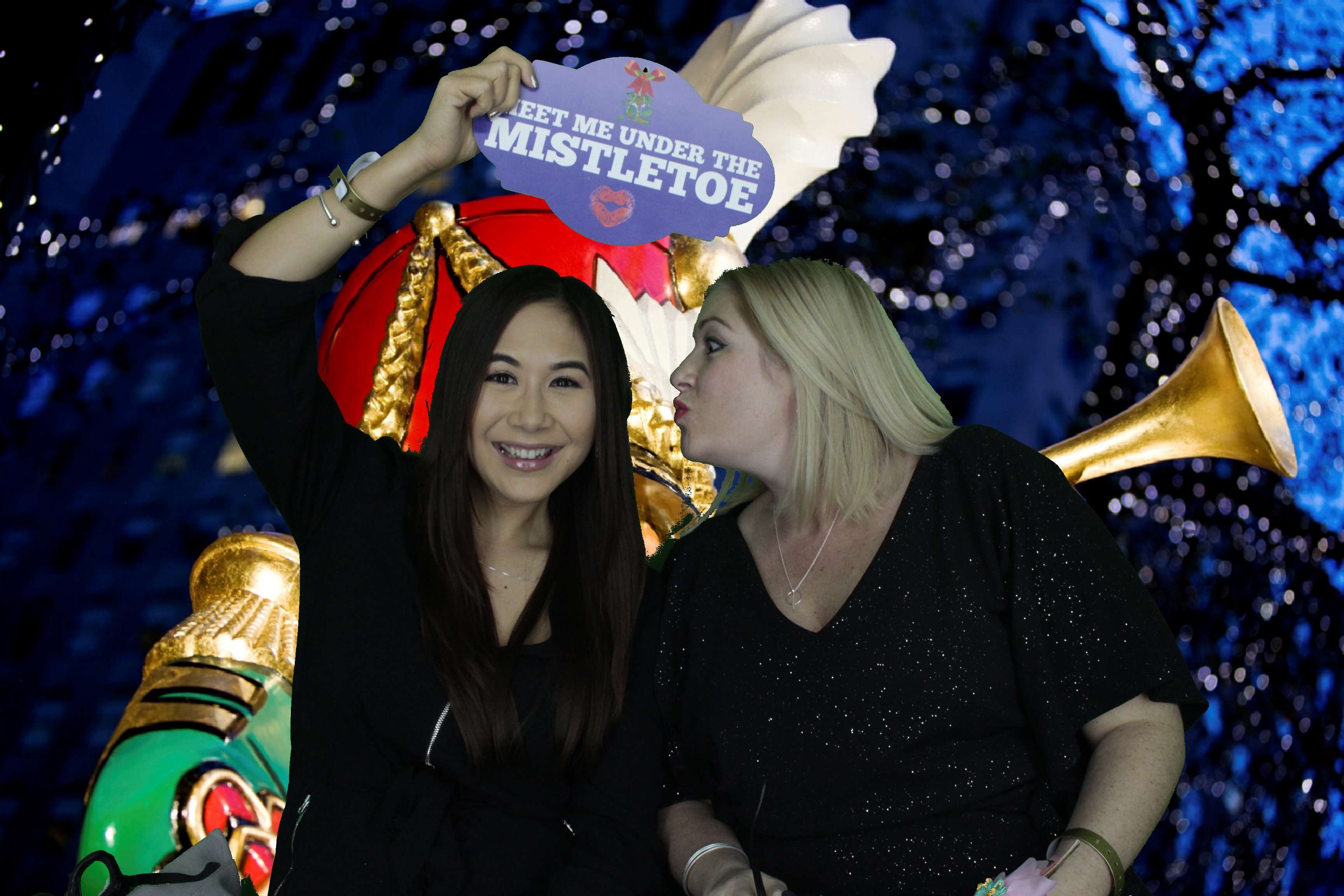 Domestic and General Christmas Party 2019 | View more photos from the event at gallery.myphotoboothexperience.co.uk/u/MyPhotoBoothExperienceLtd/Domestic-and-General-Christmas-Party-2019
